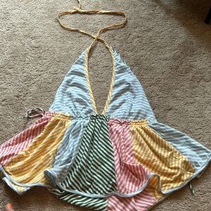 ANTHROPOLOGIE halter top. New with tag - Medium